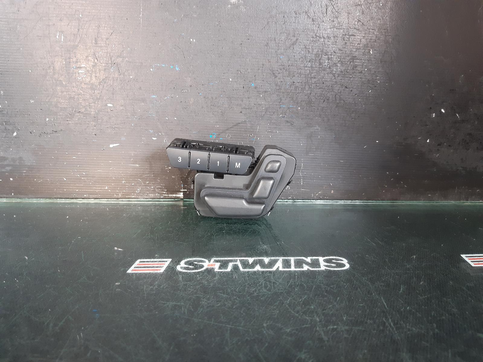 2013 Mercedes A Class Misc Switch/Relay View Auto part Misc Switch/Relay Mercedes A Class 2013