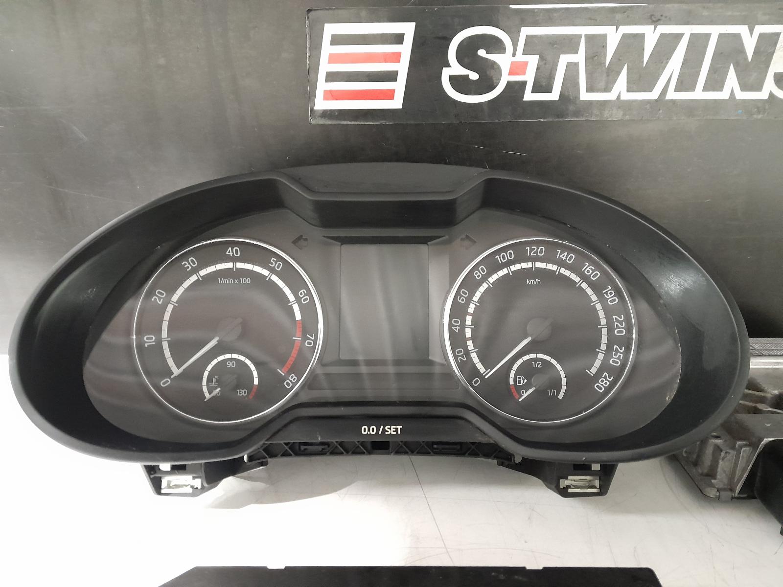 View Auto part Ecu Skoda Octavia 2014