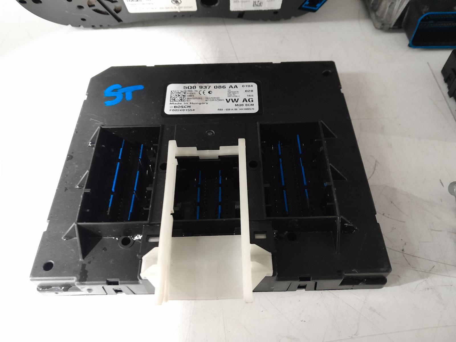 View Auto part Ecu Skoda Octavia 2014
