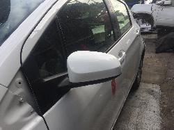 View Auto part Seatbelt/Stalk Toyota Yaris 2016