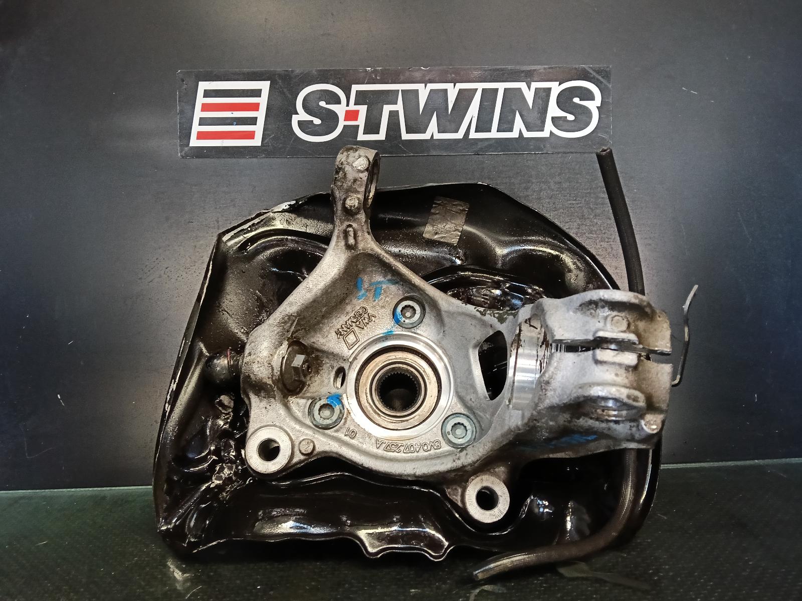 View Auto part Left Front Hub Assembly Audi A3 2015