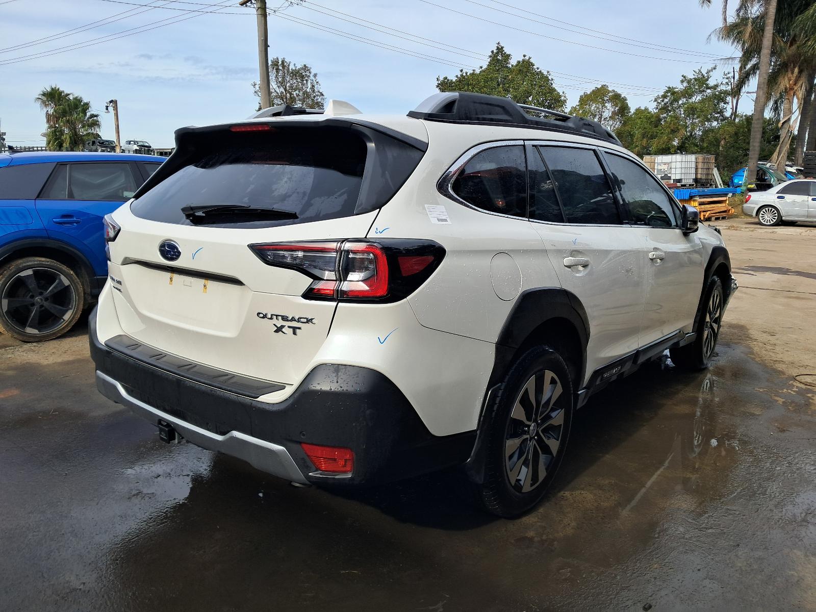 View Auto part Left Indicator/Fog/Side Subaru Outback 2023