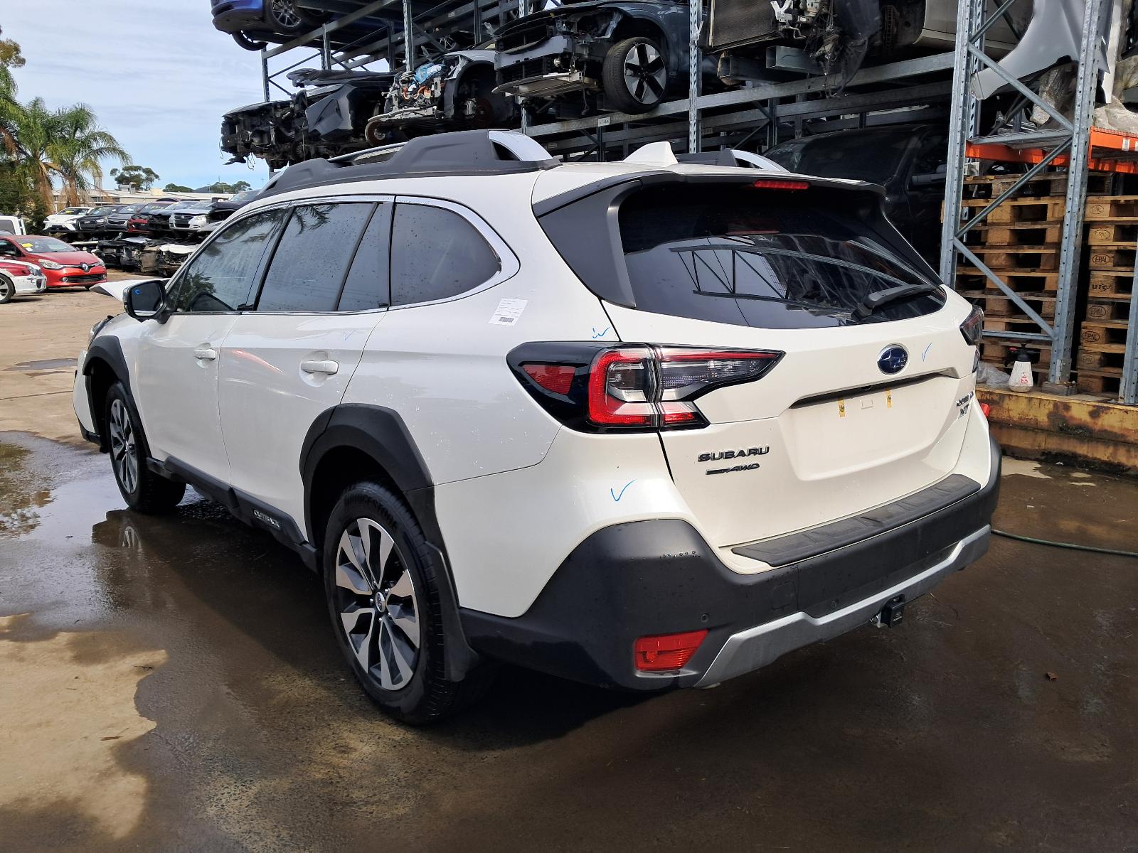 View Auto part Left Indicator/Fog/Side Subaru Outback 2023