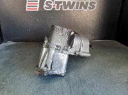 View Auto part Oil Filter Chrysler 300c 2013