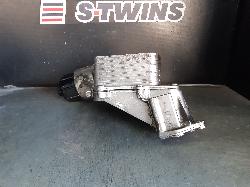 View Auto part Oil Filter Chrysler 300c 2013
