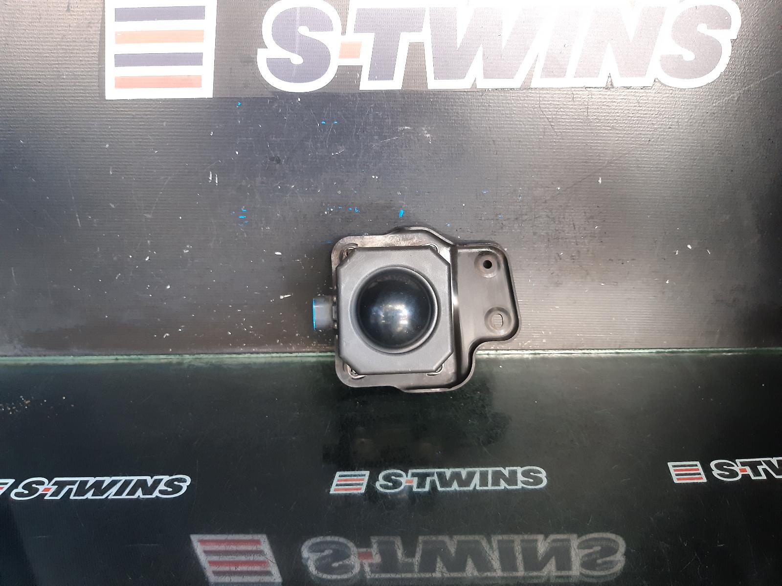 View Auto part Reverse Camera Chrysler 300c 2013