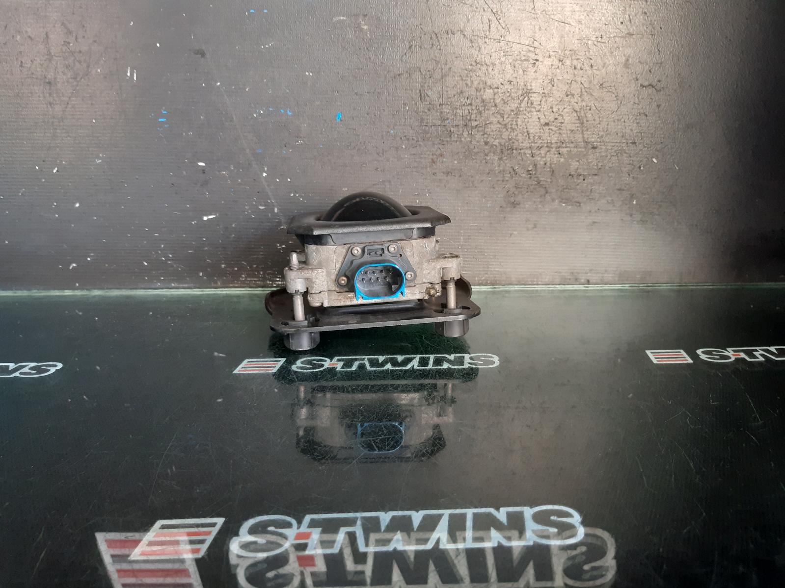 View Auto part Reverse Camera Chrysler 300c 2013