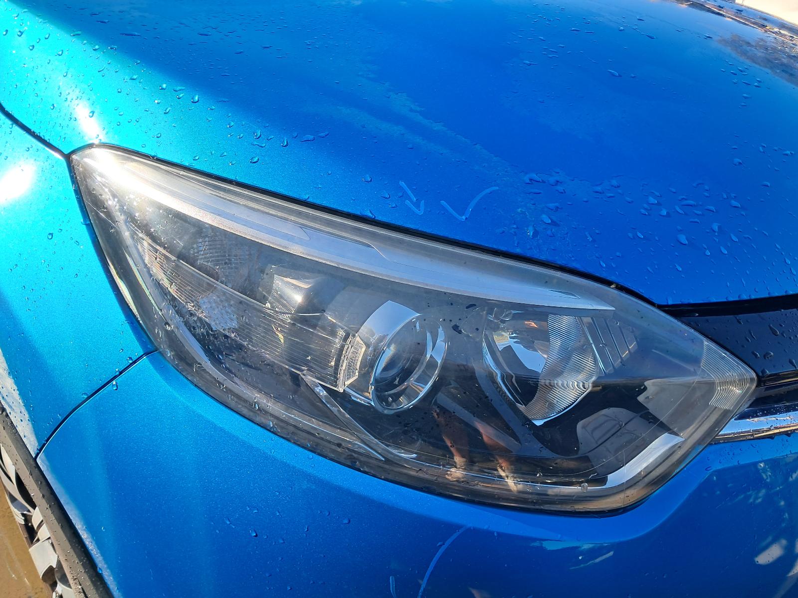 View Auto part Right Headlamp Renault Captur 2015