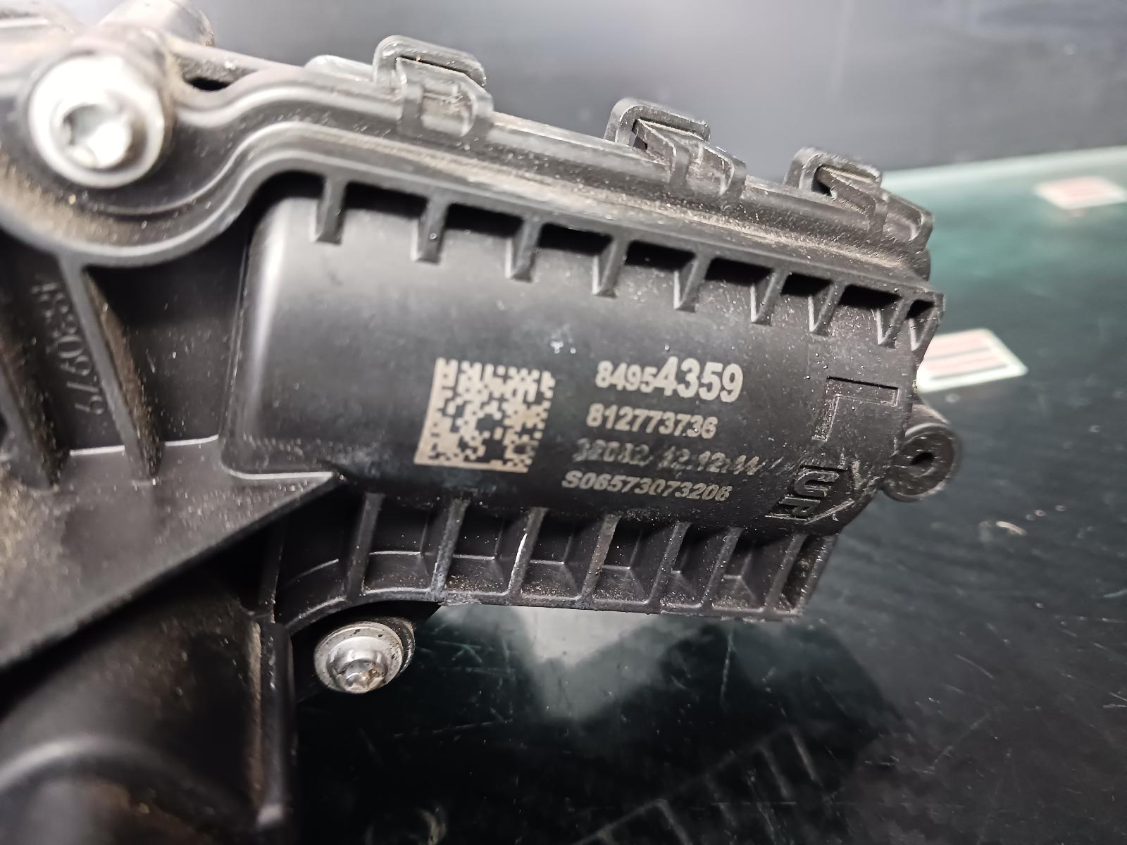 View Auto part Door/Boot/Gate Lock Chevrolet Silverado 2022