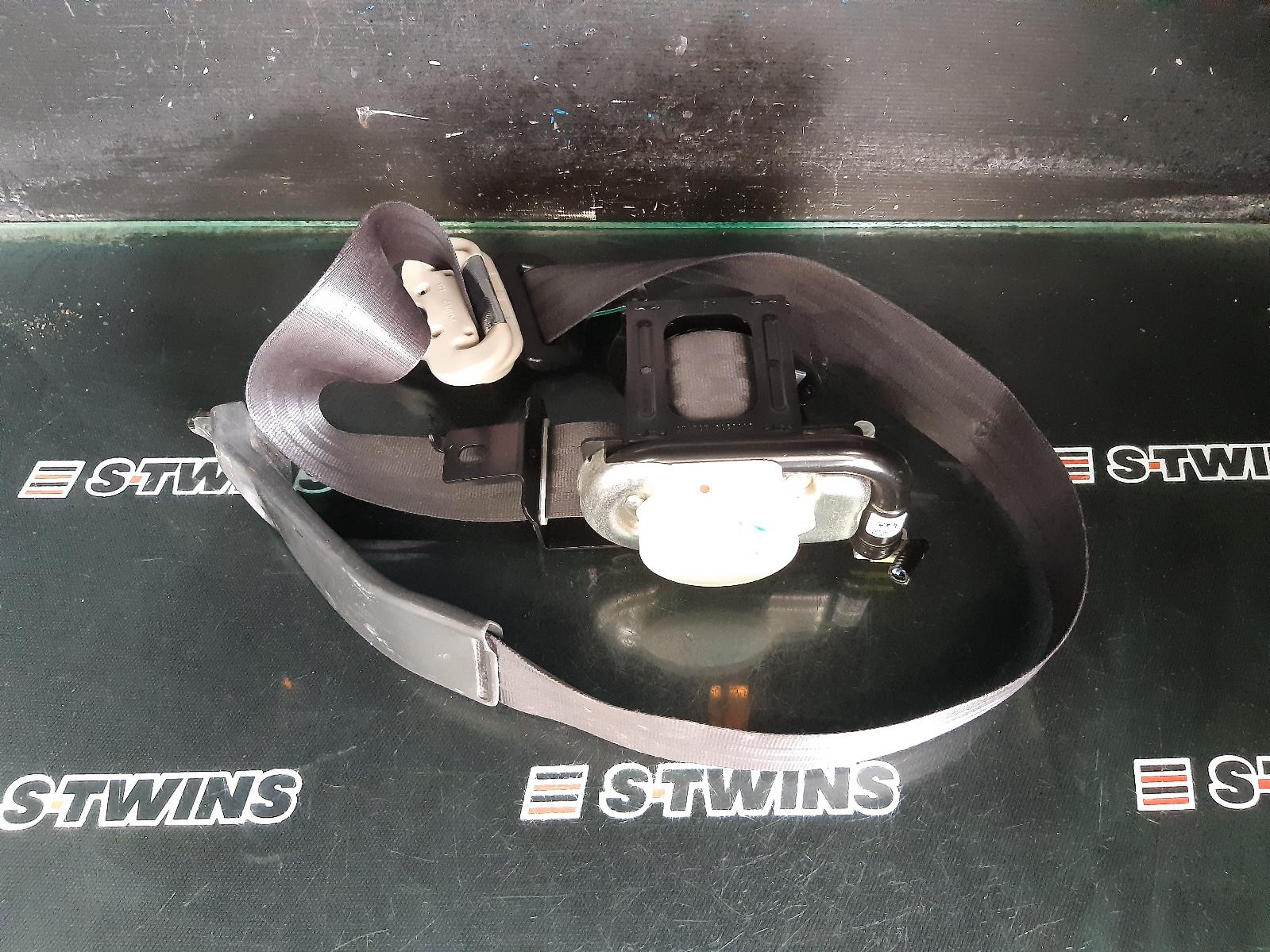 View Auto part Seatbelt/Stalk Honda Crv 2016