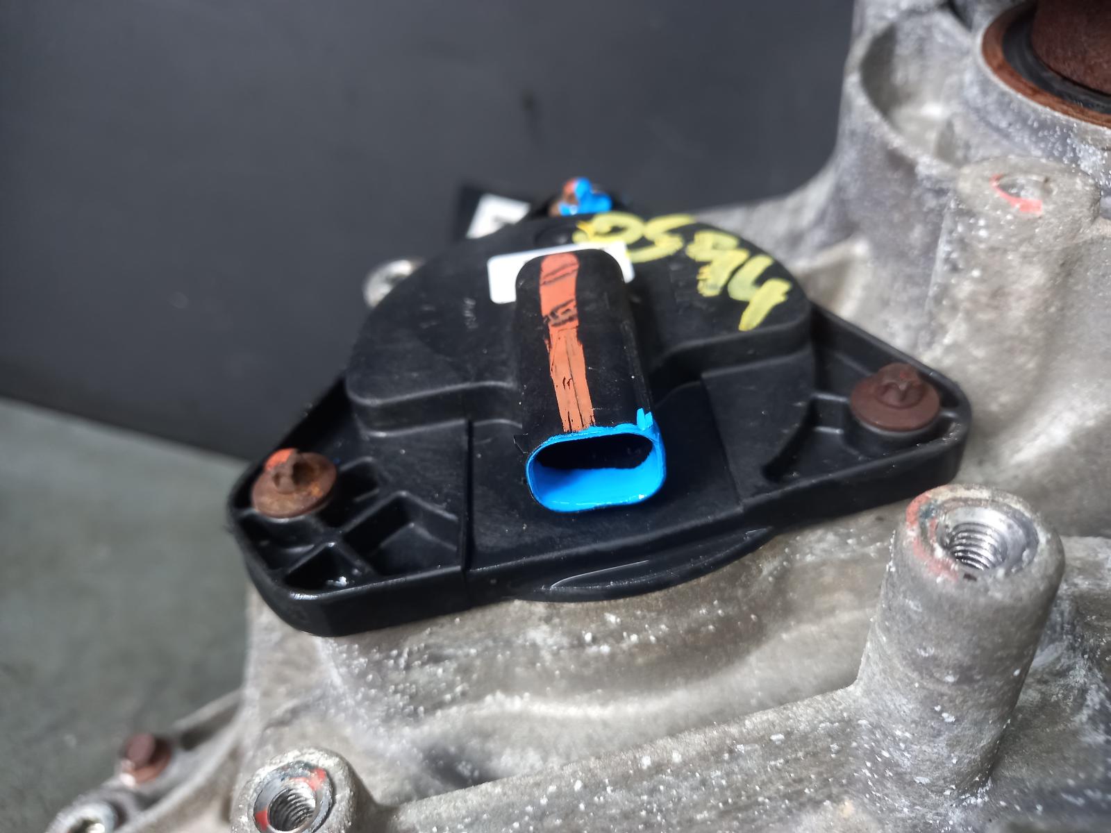 View Auto part Transfer Case Jeep Grandcherokee 2015