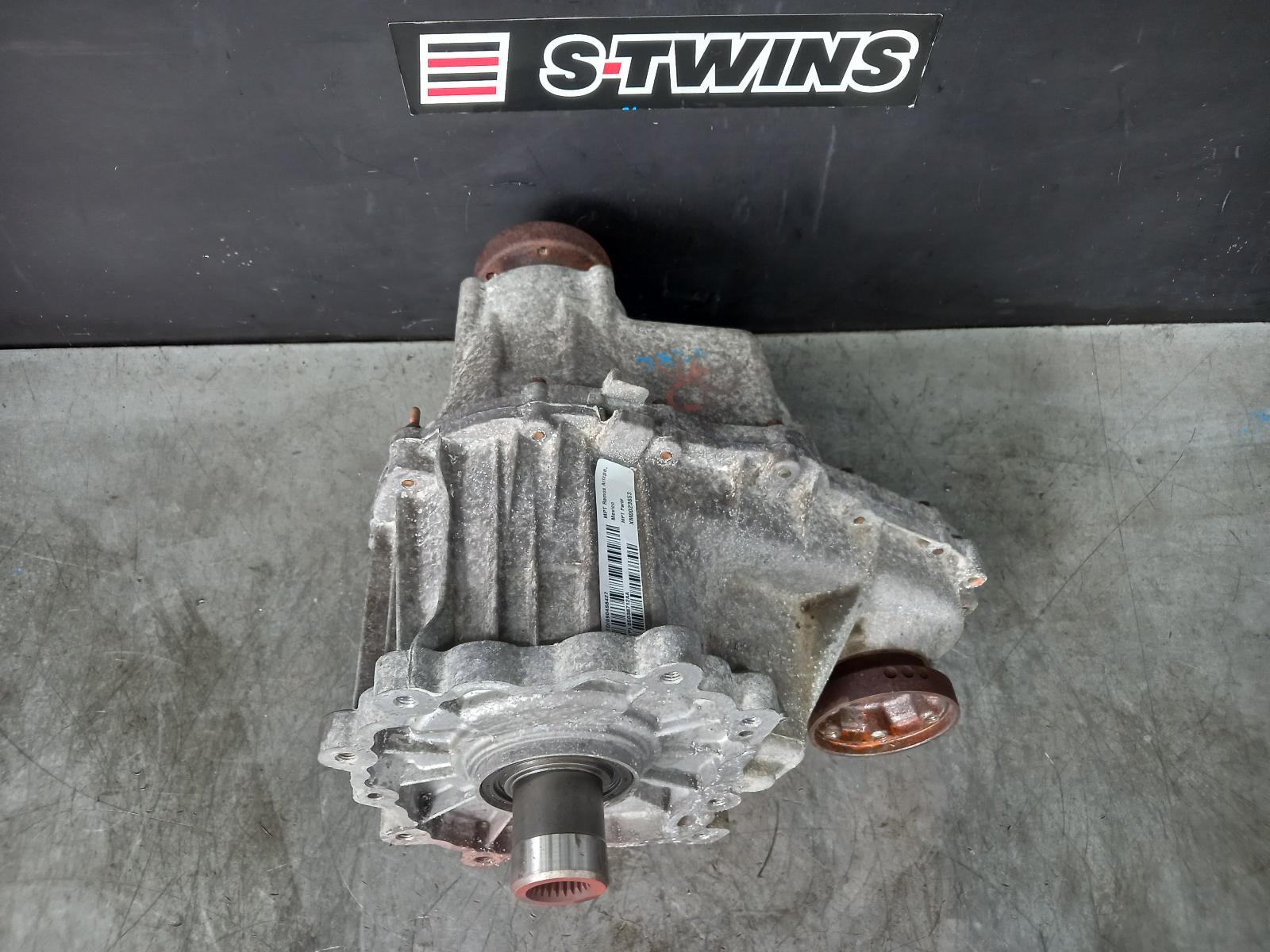 View Auto part Transfer Case Jeep Grandcherokee 2015