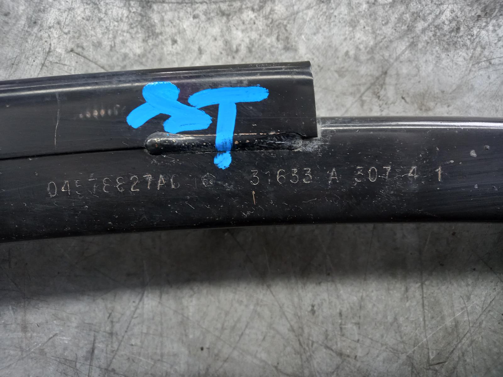 View Auto part R/Bar Bracket/Reinfo Jeep Grandcherokee 2015