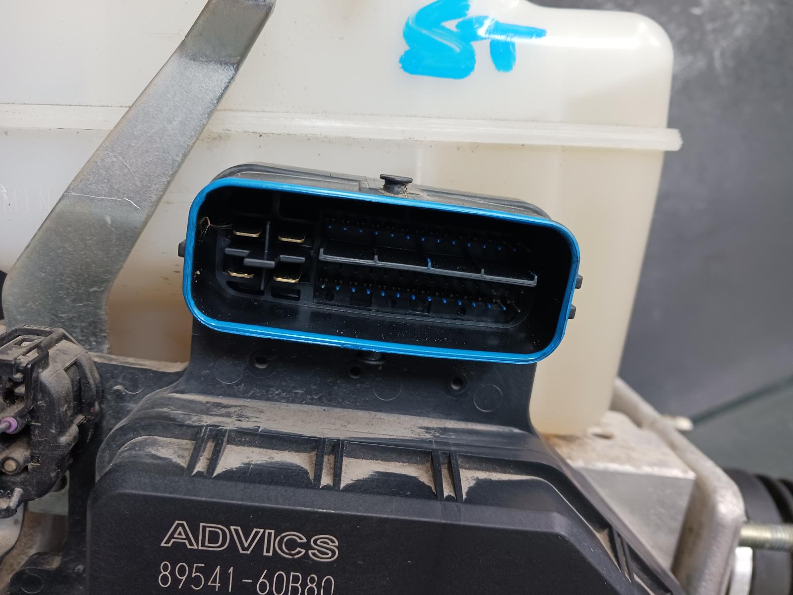 2020 Toyota Landcruiser Abs Pump/Modulator View Auto part Abs Pump/Modulator Toyota Landcruiser 2020