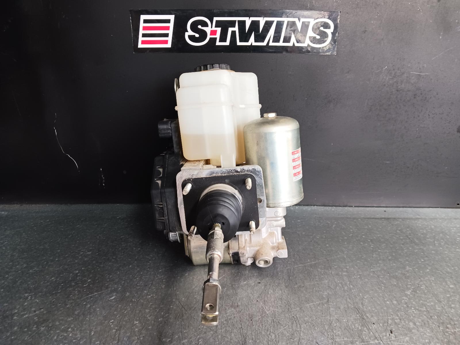 2020 Toyota Landcruiser Abs Pump/Modulator View Auto part Abs Pump/Modulator Toyota Landcruiser 2020