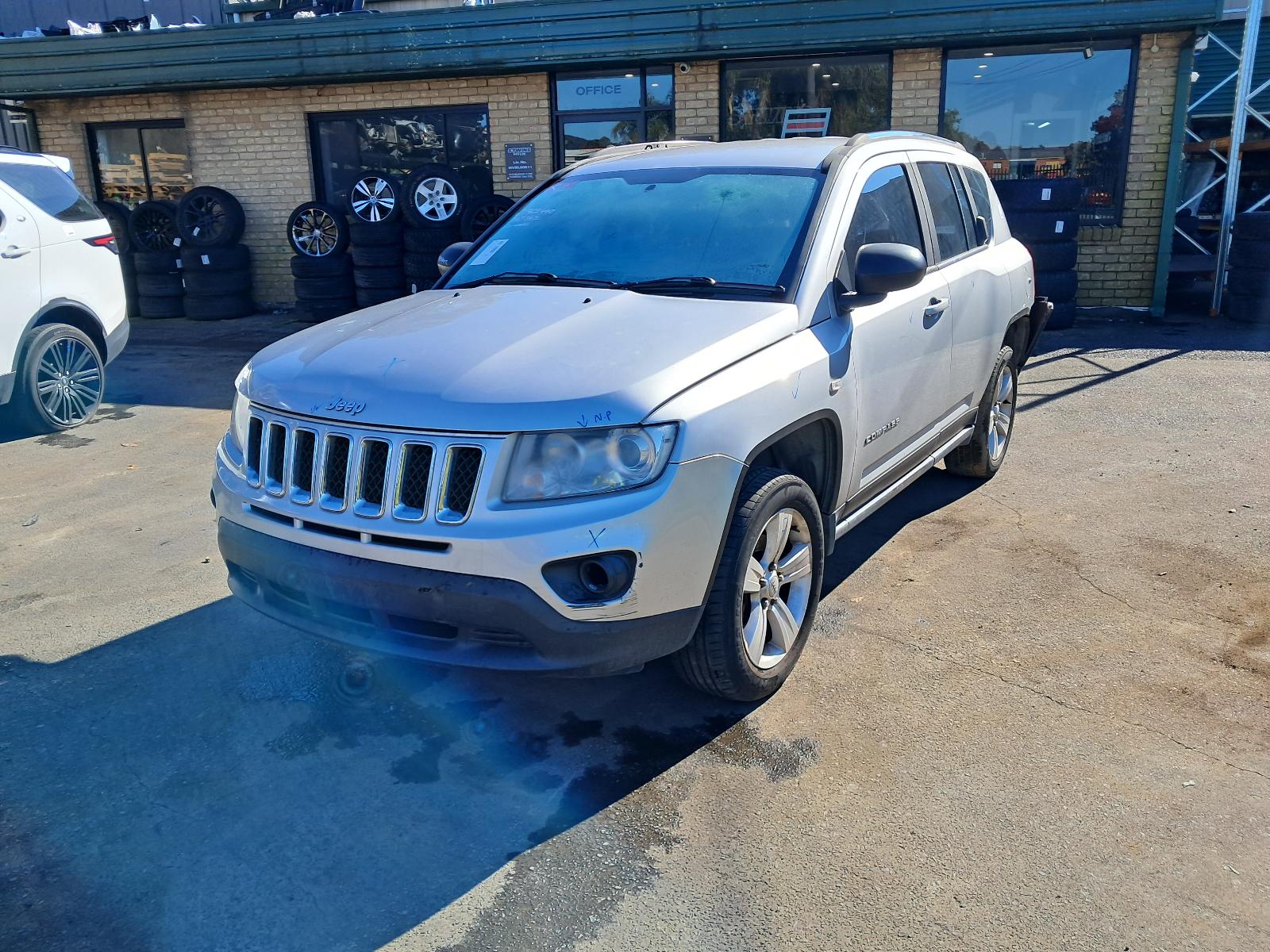 View Auto part Left Door Mirror Jeep Compass 2013