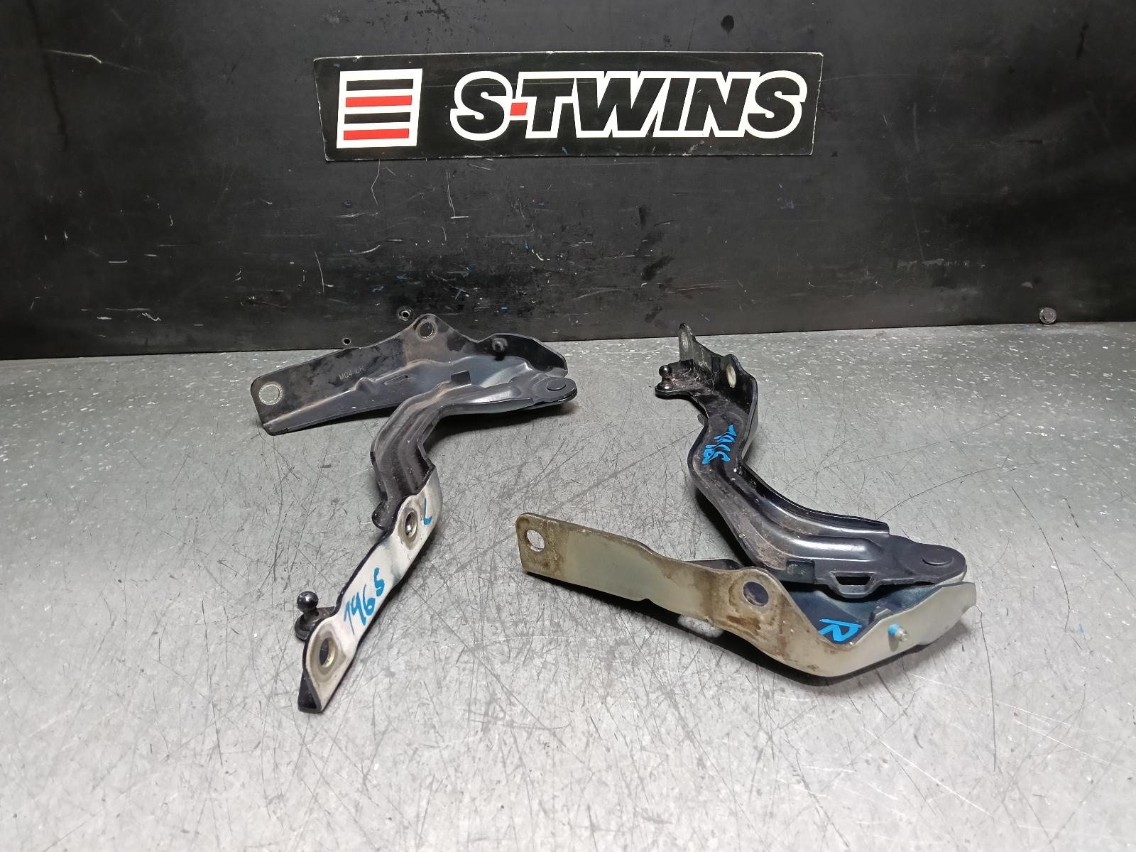 View Auto part Bonnet Hinge/Strut Kia Sorento 2021