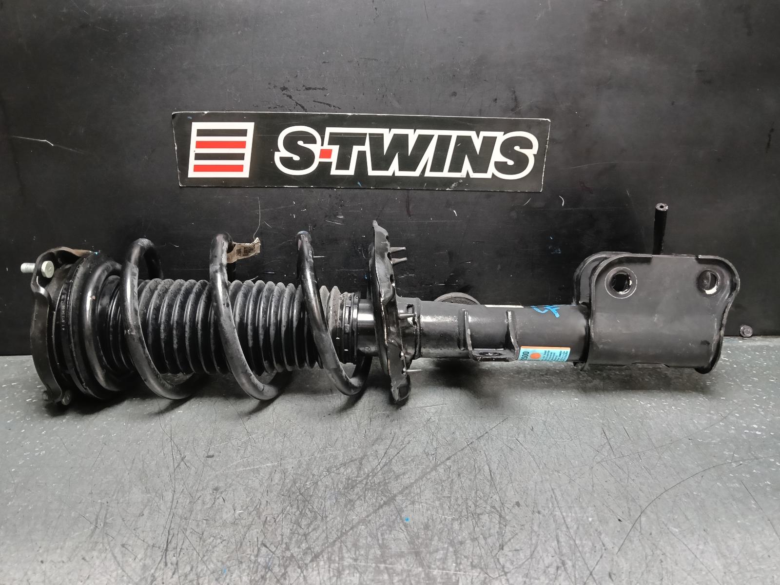 View Auto part Left Front Strut Kia Sorento 2021
