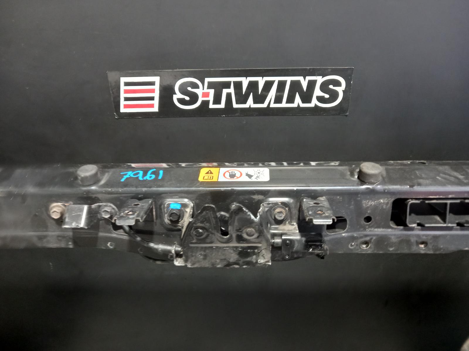 View Auto part Radiator Support Hyundai Santa Fe 2016