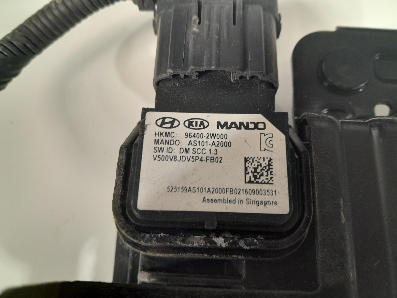 View Auto part Reverse Camera Hyundai Santa Fe 2016