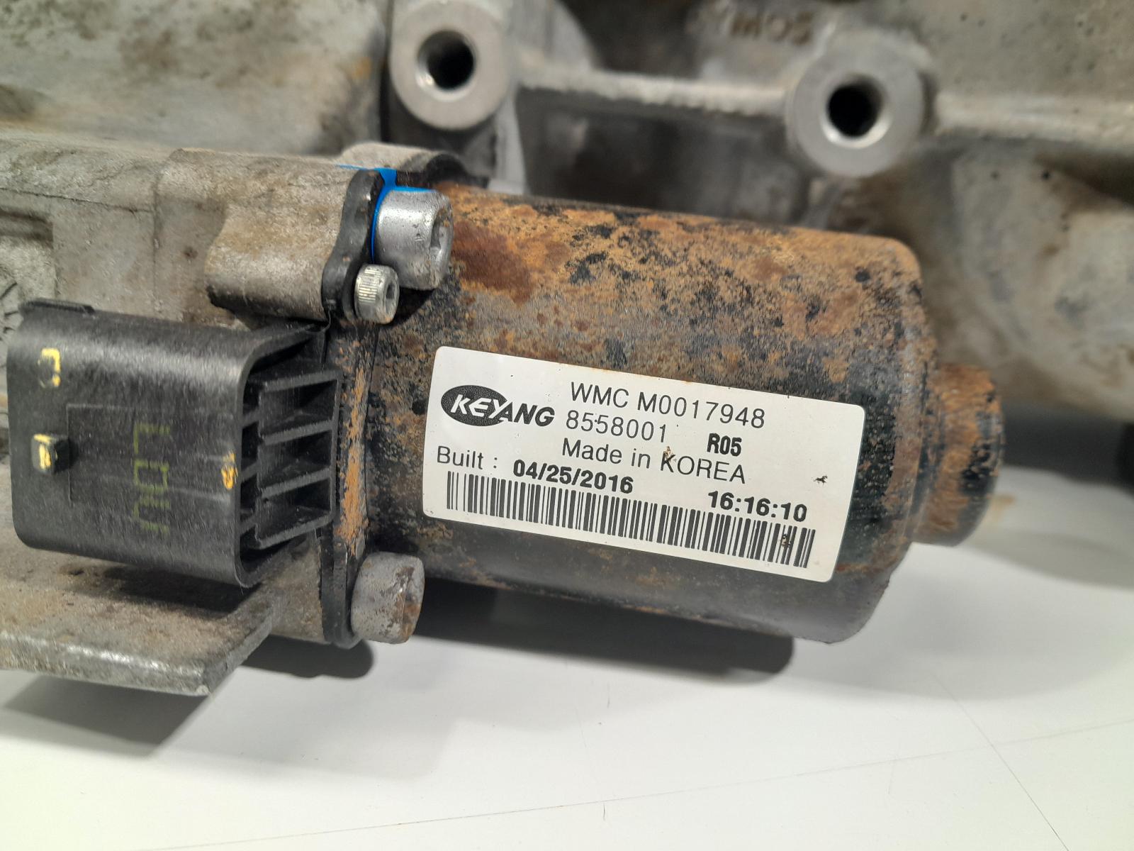 View Auto part Differential Centre Hyundai Santa Fe 2016