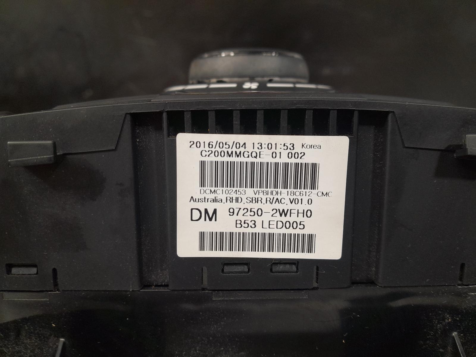 2016 Hyundai Santa Fe Heater/Ac Controls View Auto part Heater/Ac Controls Hyundai Santa Fe 2016