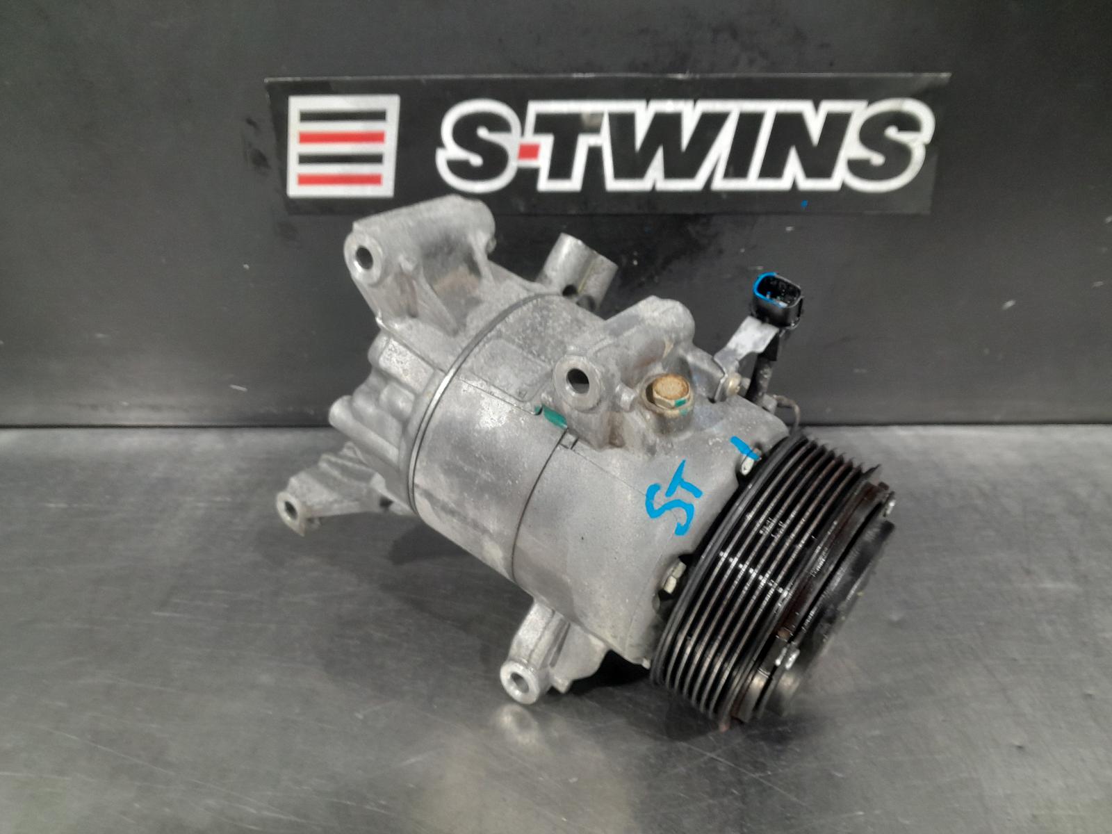 View Auto part A/C Compressor Honda Crv 2020