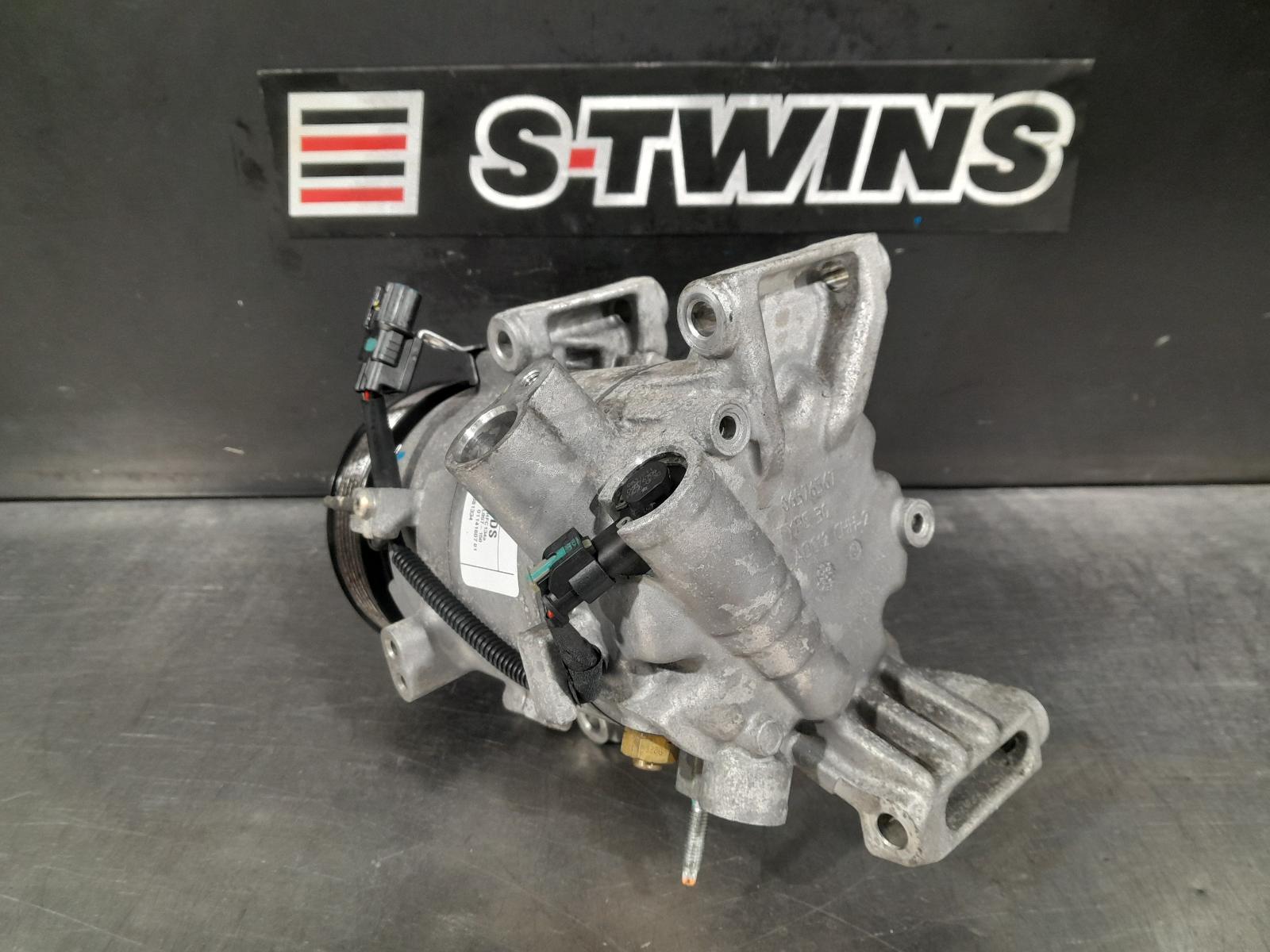 View Auto part A/C Compressor Honda Crv 2020