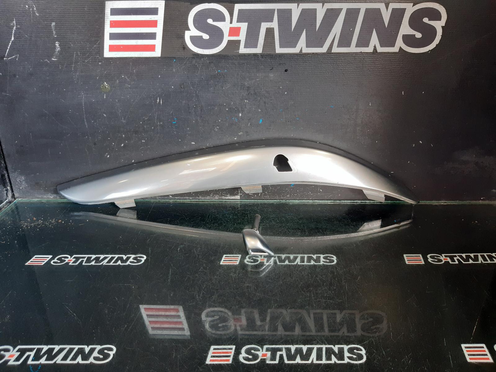 View Auto part Washer Jet Chrysler 300c 2013