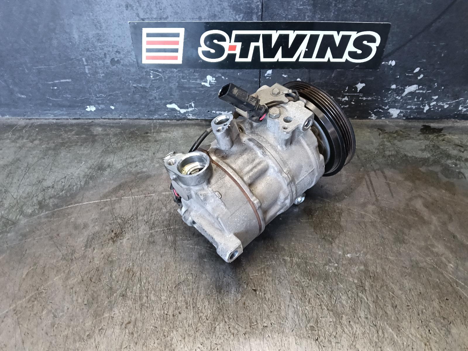 2018 Audi Q5 A/C Compressor View Auto part A/C Compressor Audi Q5 2018