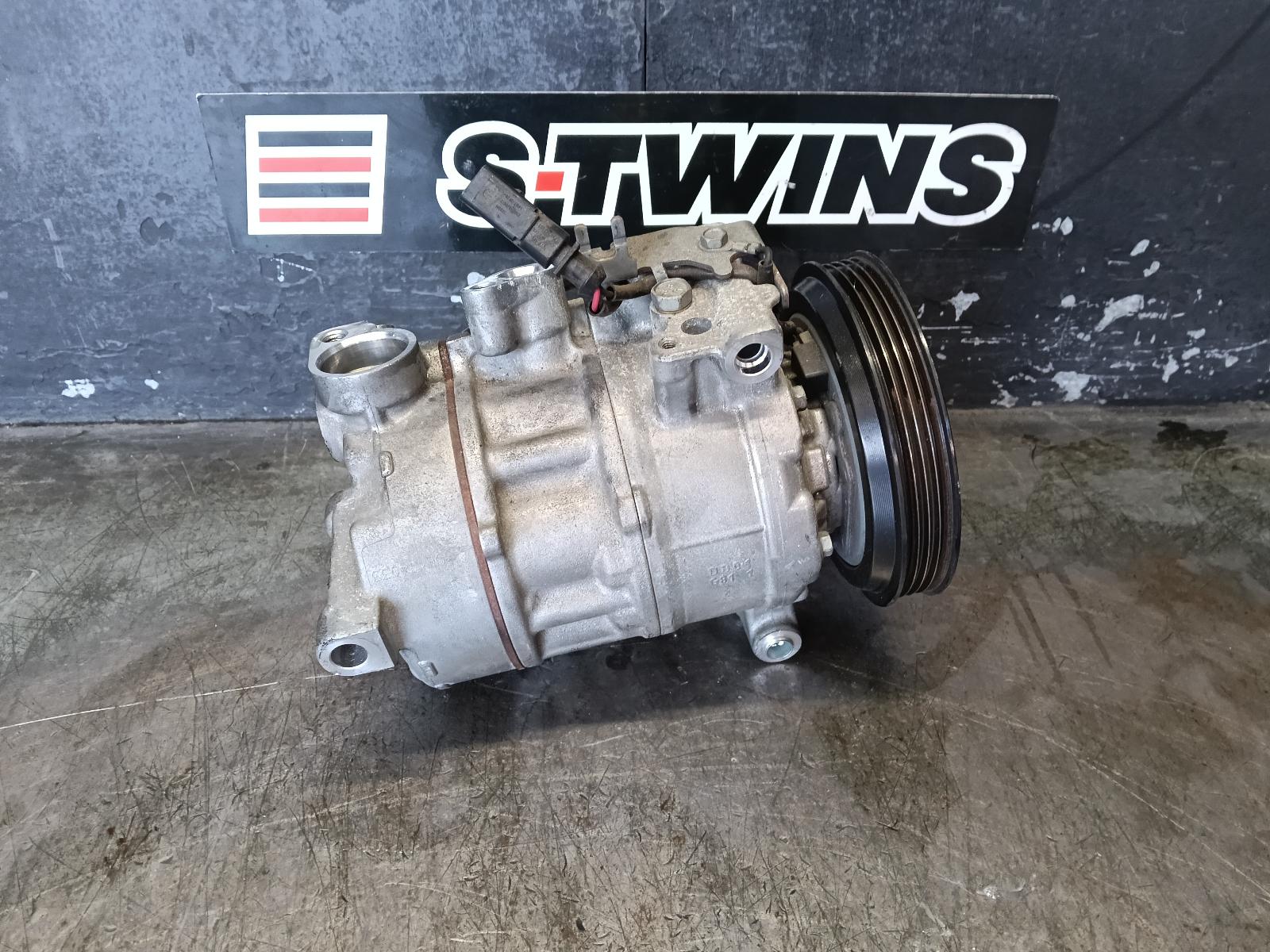 2018 Audi Q5 A/C Compressor View Auto part A/C Compressor Audi Q5 2018