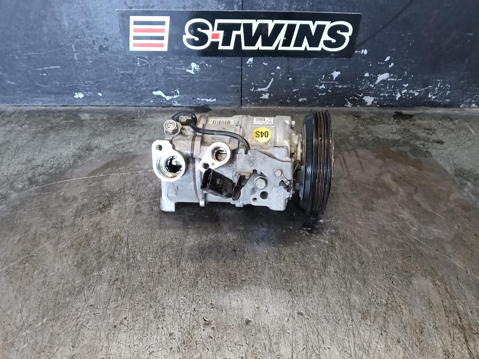 2018 Audi Q5 A/C Compressor View Auto part A/C Compressor Audi Q5 2018