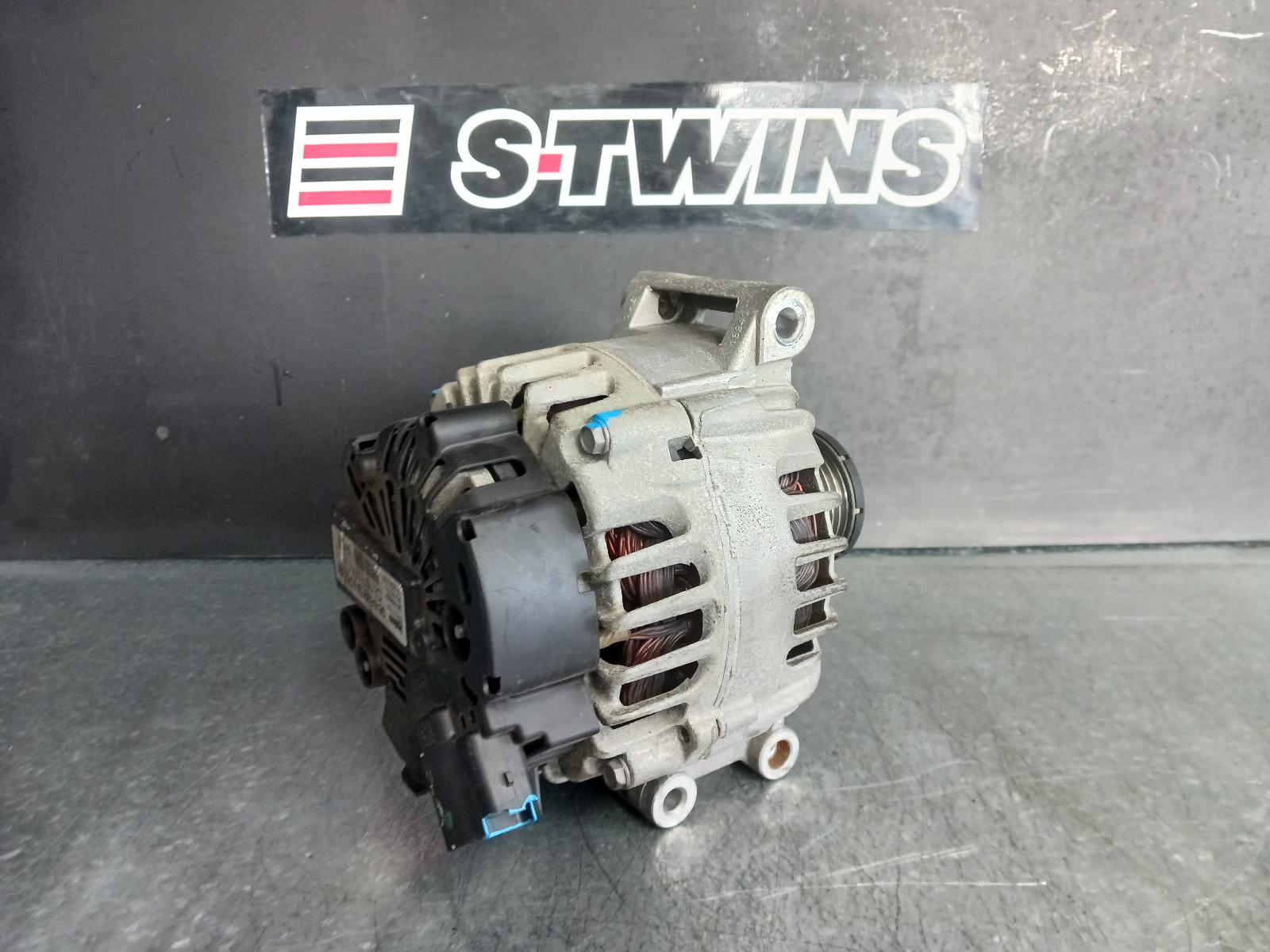 View Auto part Alternator Peugeot 308 2013