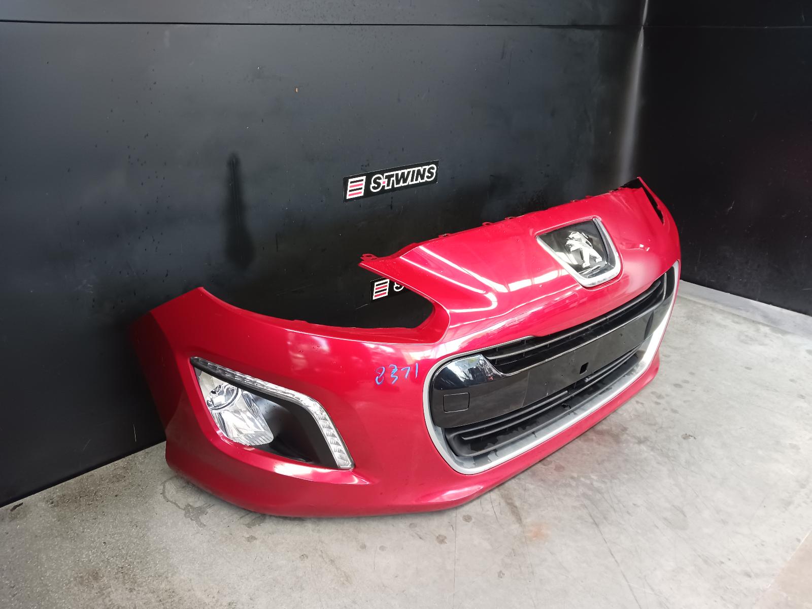 View Auto part Front Bumper Peugeot 308 2013