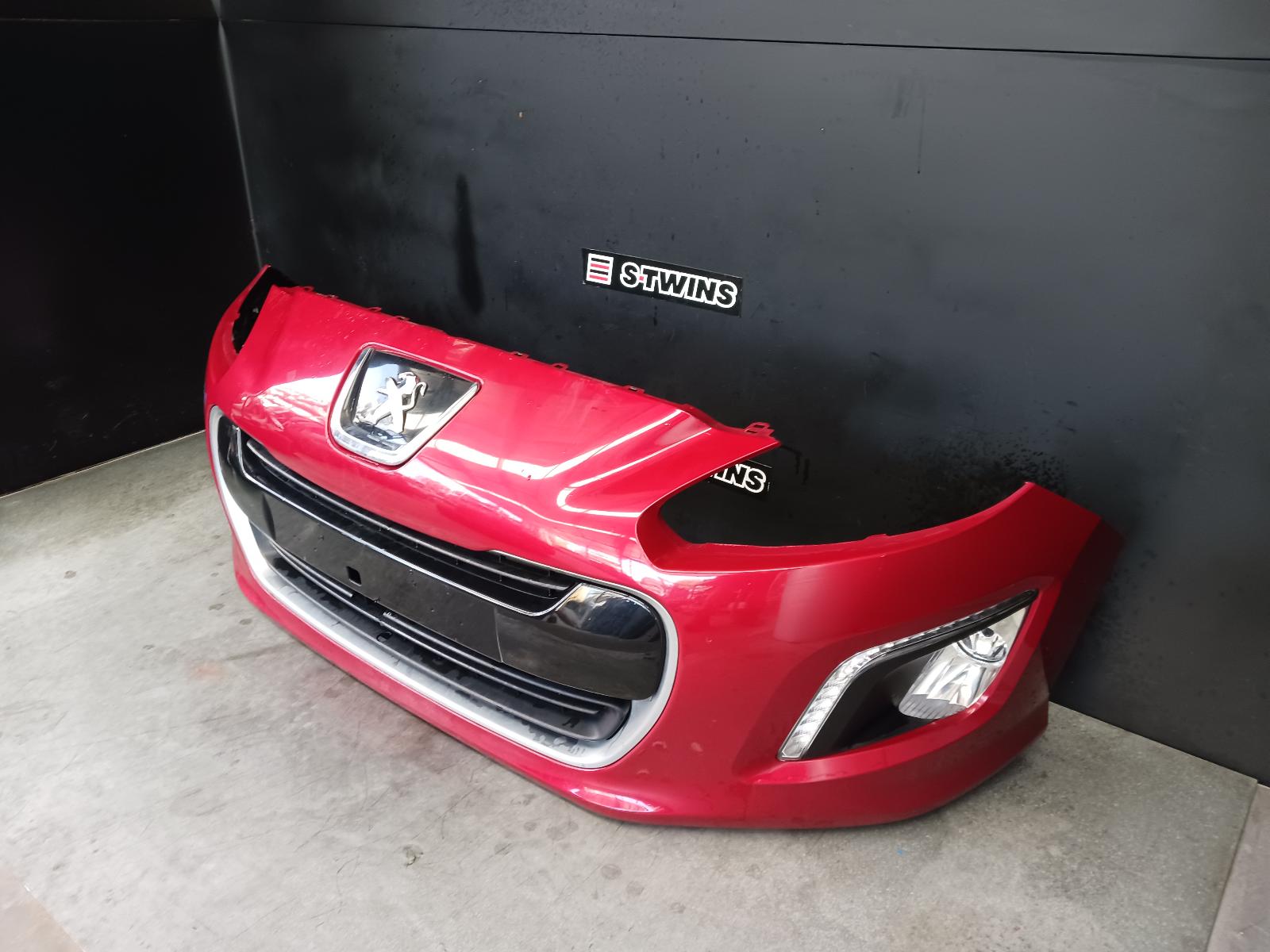 View Auto part Front Bumper Peugeot 308 2013