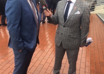 Darren Weir was a one-man show for Channel 7 presenter Jason Richardson at Caulfield.