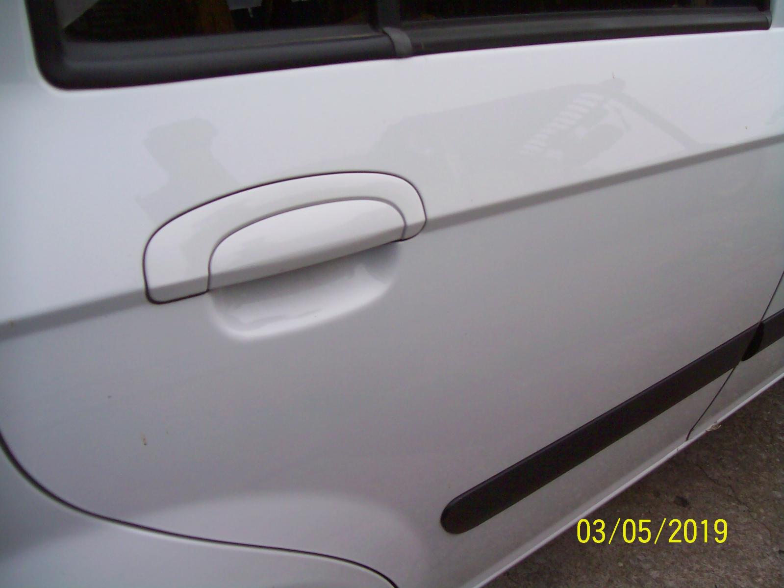 View Auto part Right Rear Door Sliding Hyundai Getz 2009