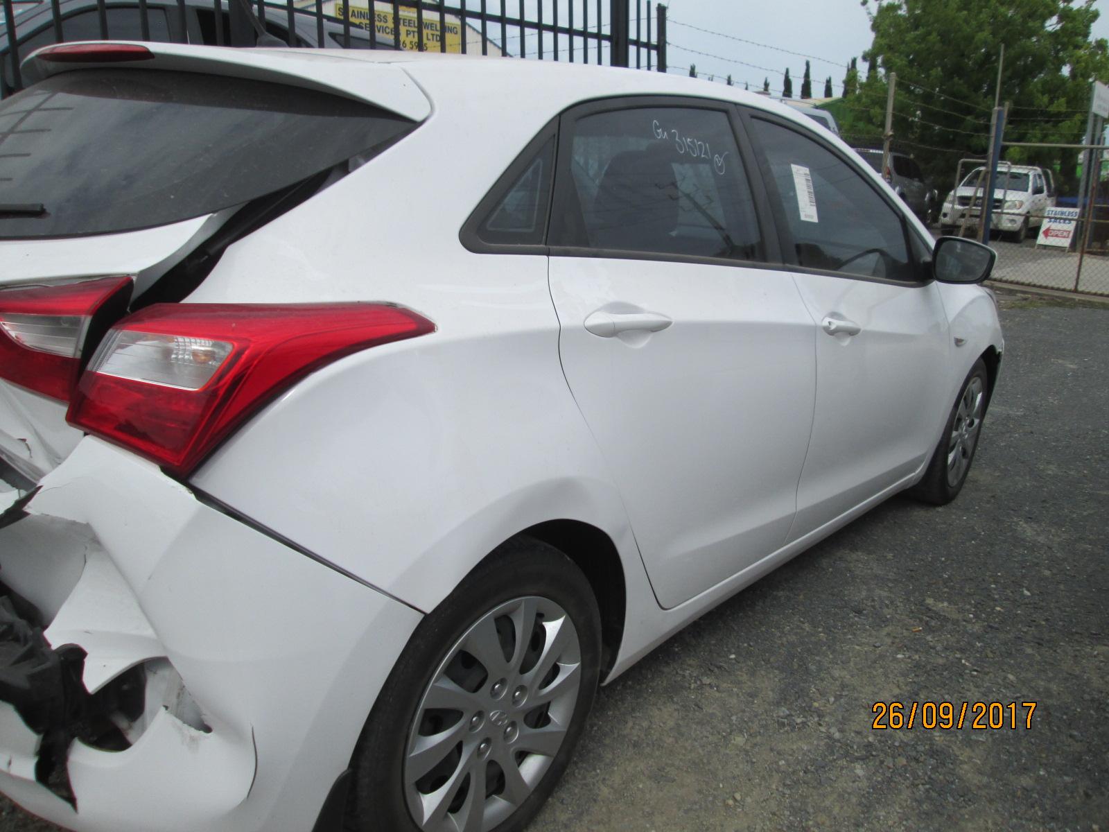 View Auto part Door Handle Hyundai I30 2013