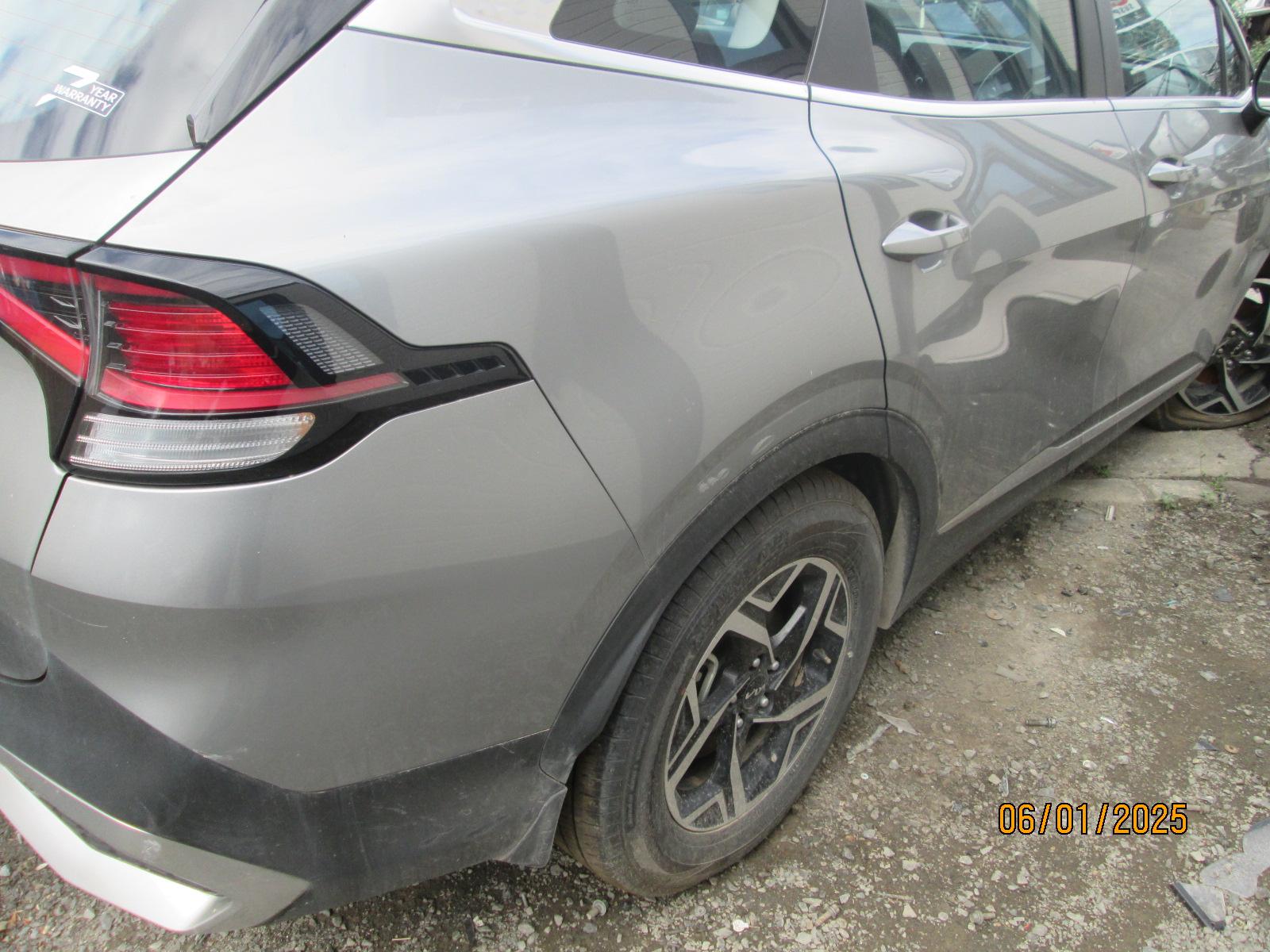 View Auto part Sunvisor Kia Sportage 2022