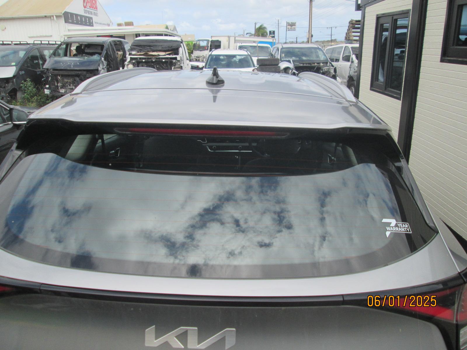 View Auto part Sunvisor Kia Sportage 2022
