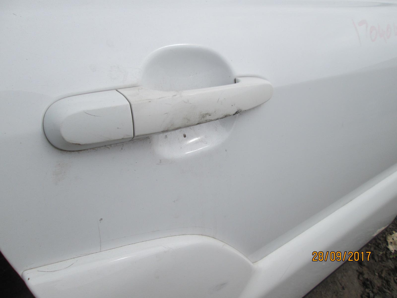 View Auto part Right Rear Door Sliding Kia Sportage 2007