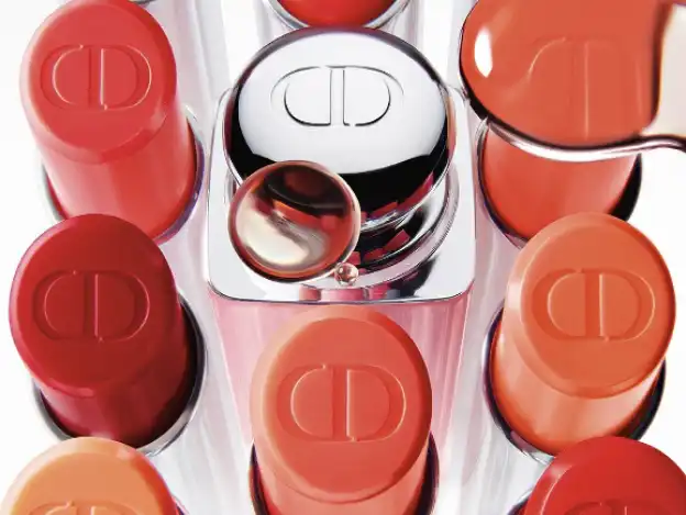 Be Part Of Dior’s Inner Circle! PR List Spots For Microinfluencers! campaign creative for Dior