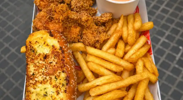 Create Drool-Worthy UGC for Burger Restaurant Event