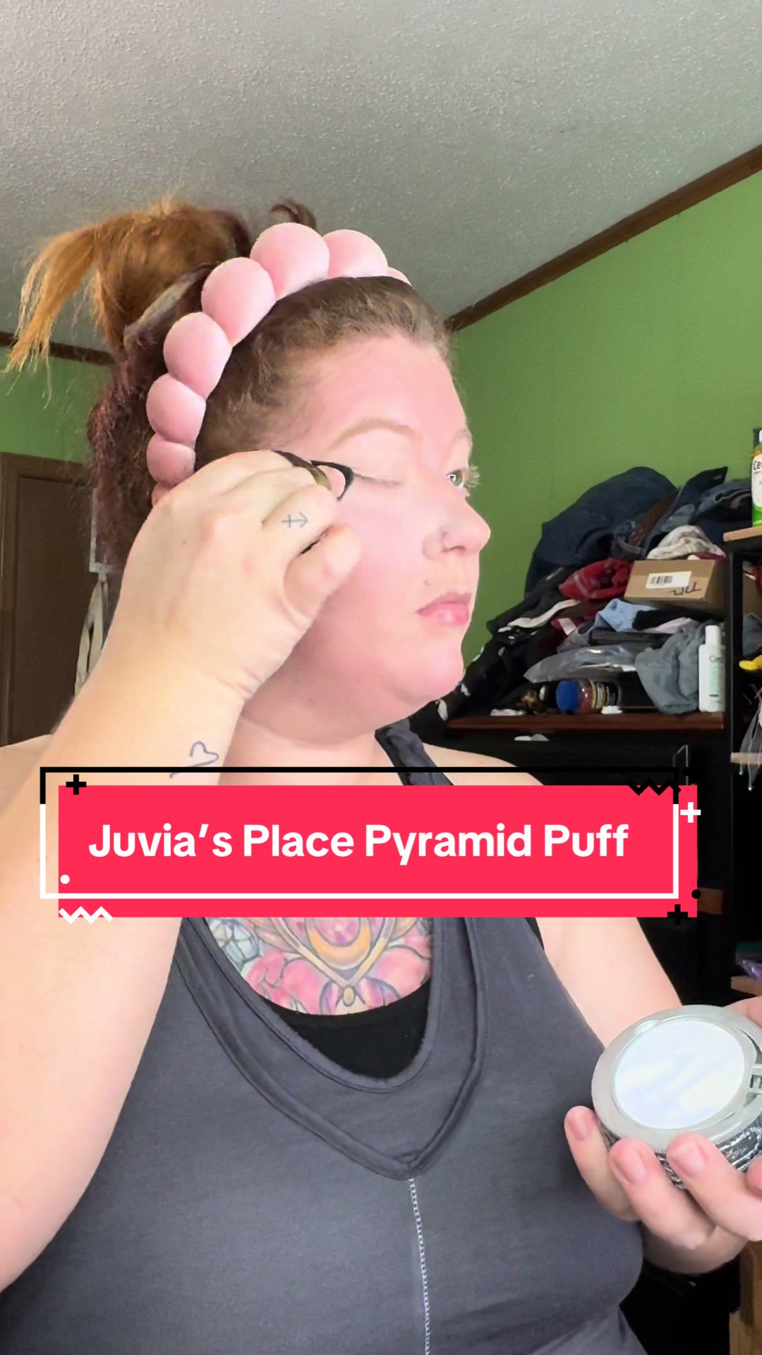 Juvis’s Place Pyramid Puff
