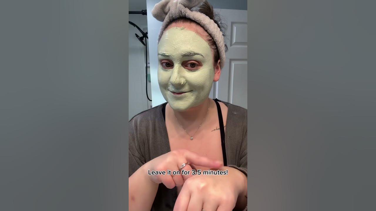 Fully Green Tomato Mask