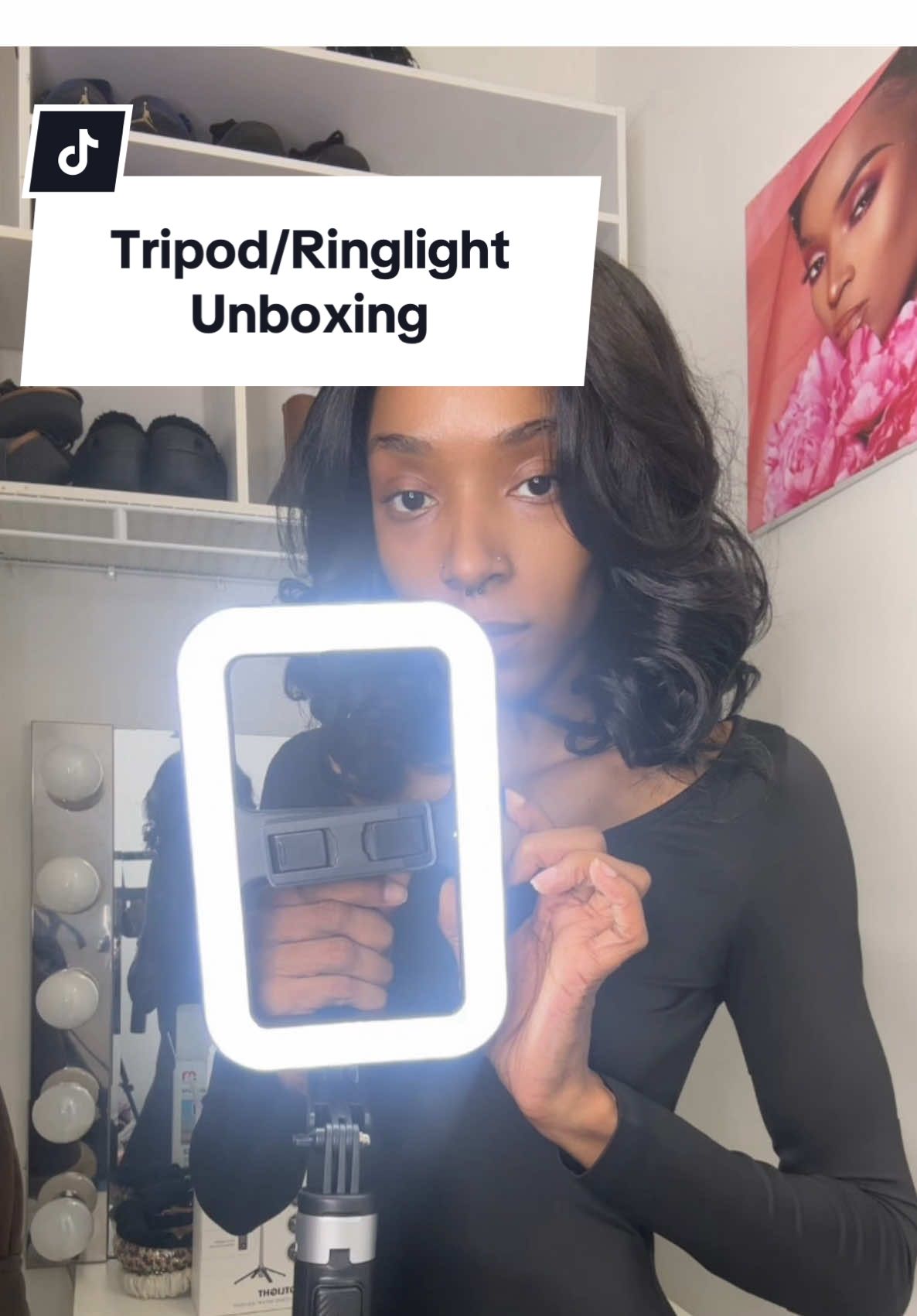 Viral Tripod with Ringlight