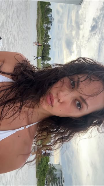 Hello Glowery Skincare