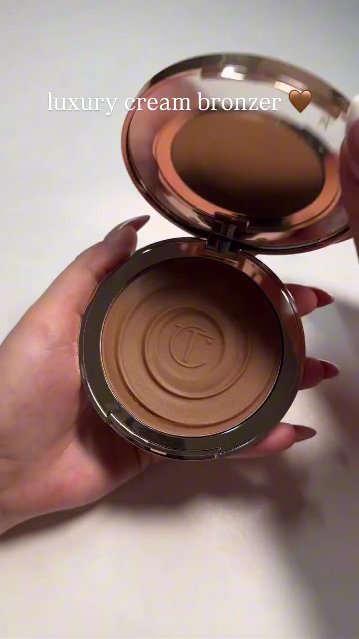 Charlotte Tilbury – Summer Glow Look