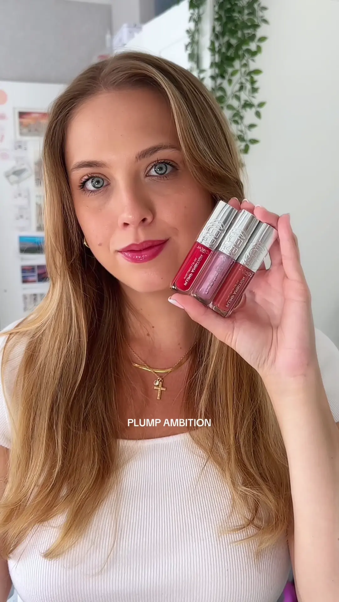 L'Oreal - National Lipstick day
