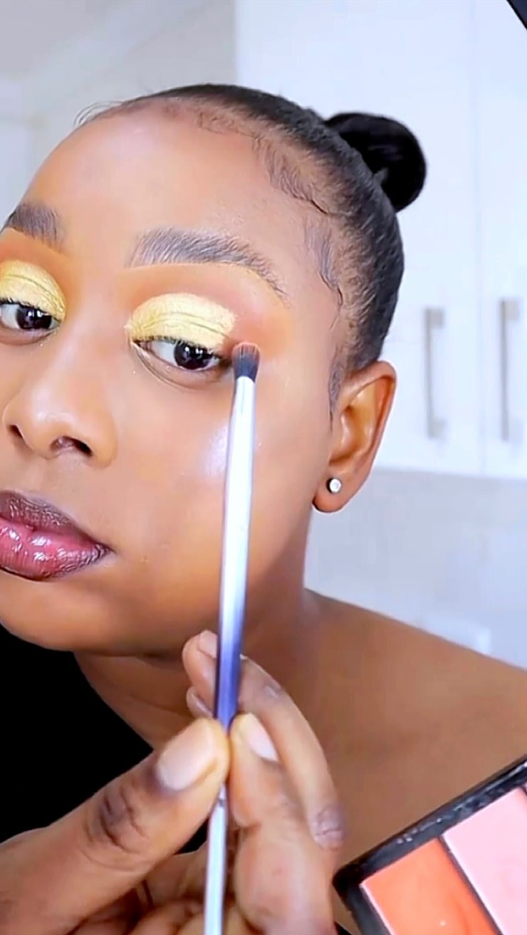 A simple eyeshadow tutorial
